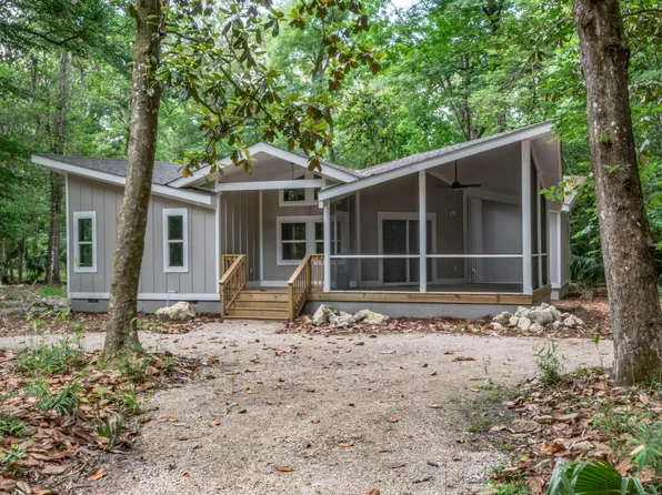 89 Mysterious Waters Rd, Crawfordville, FL 32327