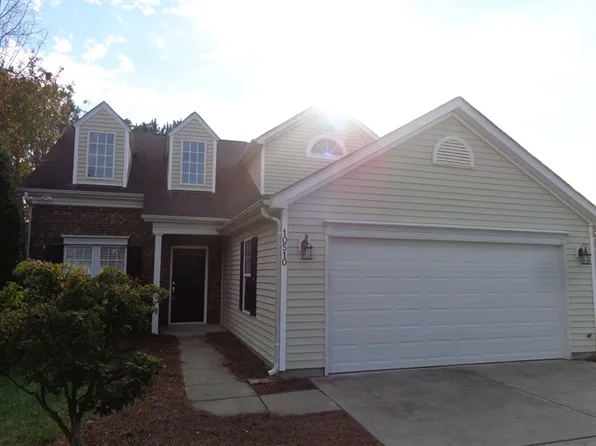 10510 Glory Meadow Ct, Charlotte, NC 28278