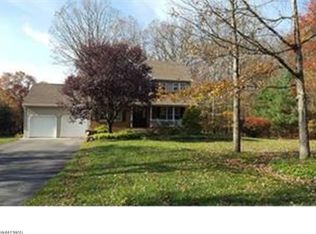 100 Krakow Dr, Lehighton, PA 18235