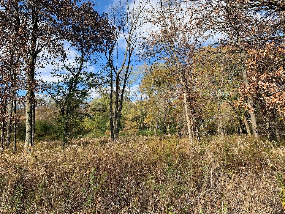 2nd image of 1534 N Green Bay Rd