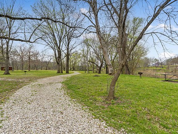 4th image of 14762 E 676 Road