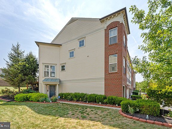 2nd image of 9191 Lake Preston Ct