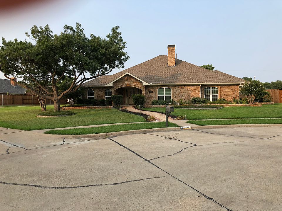 Front view 