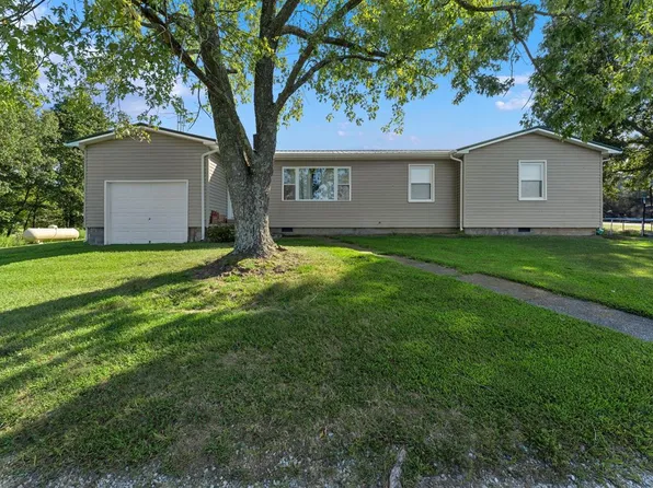 3983 Reedyville Rd, Roundhill, KY 42275