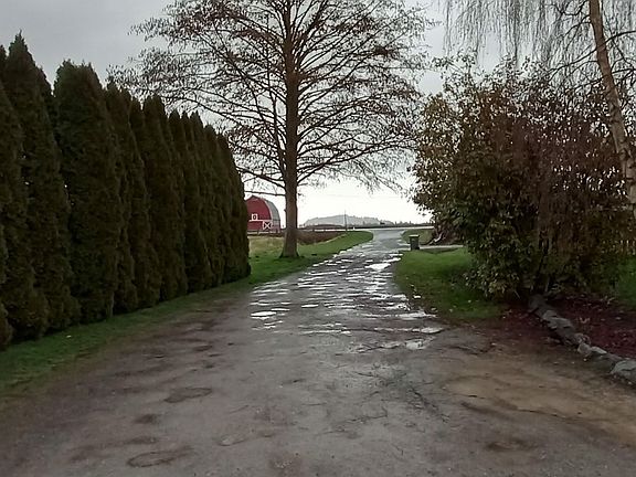 4th image of 16738 Frazier Ln