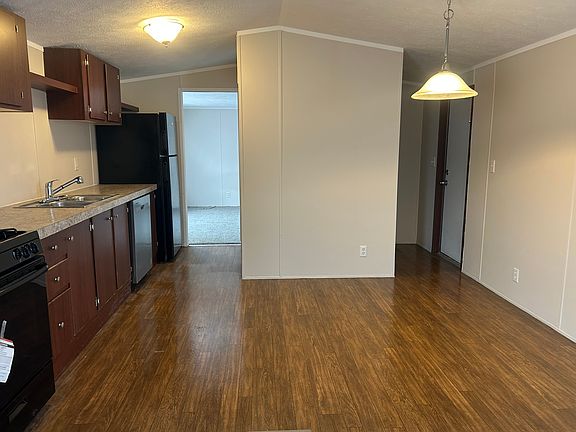 2nd image of 11061 Hickory Ln #143