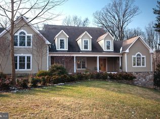 2606 Hunter Mill Rd, Oakton, VA 22124