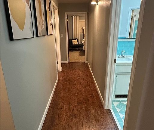 5th image of 2002 Monticello Ave