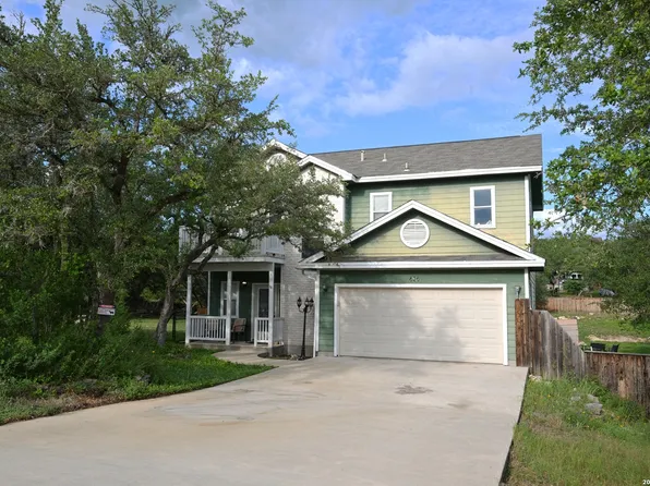 626 April Dr, Canyon Lake, TX 78133