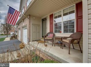 114 Raintree Xing, Hatfield, PA 19440