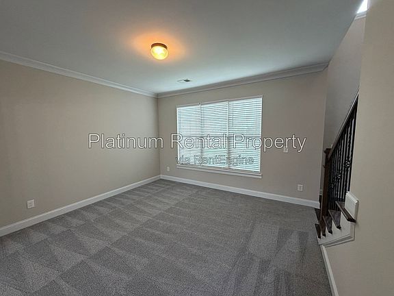 5th image of 5075 Rialto Way