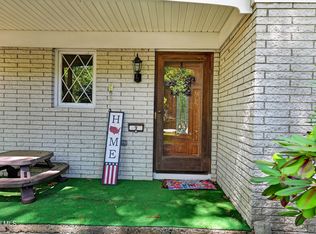 9 Hearthside Drive, Ballston Lake, NY 12019