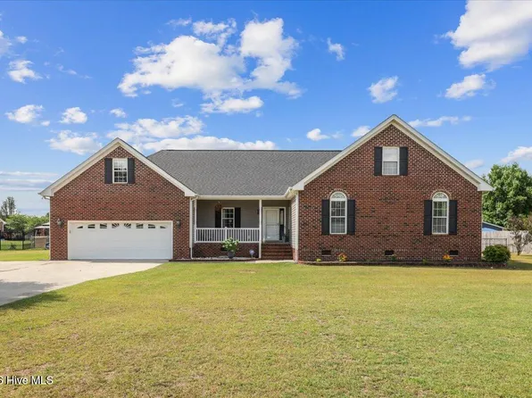 105 Pointe Drive, La Grange, NC 28551