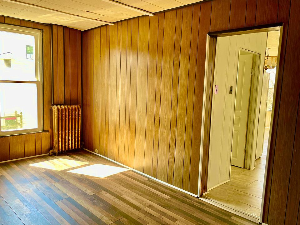 2048 Mahantongo St Pottsville PA Zillow