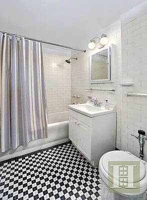 Rented by Halstead Real Estate | media 7