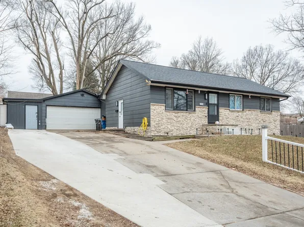 214 Leland Ave, Des Moines, IA 50315