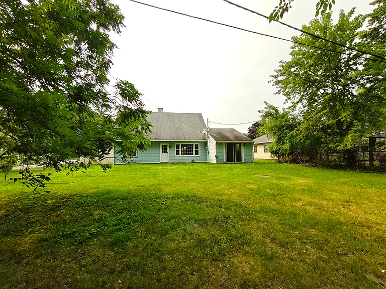 75 Mainbridge Ln — Photo 16