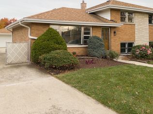 7639 S Octavia Ave, Bridgeview, IL 60455