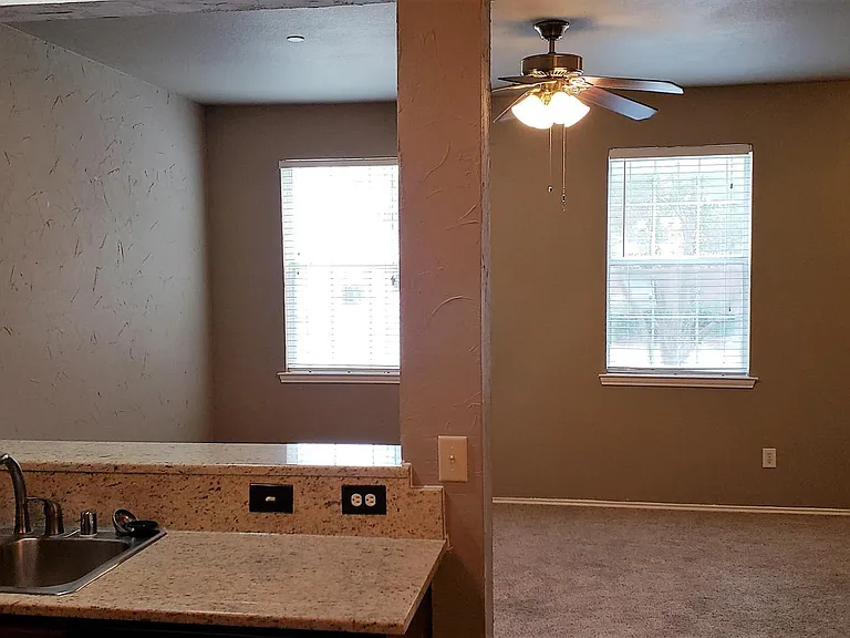 4808 Stone Gate Trl — Photo 6