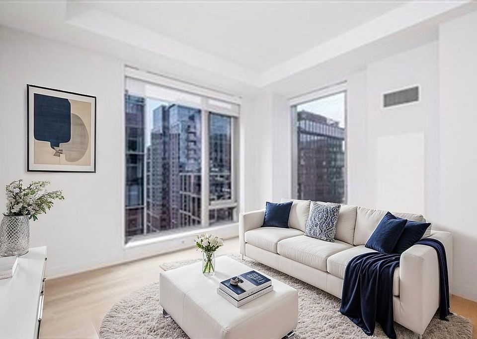 1st image of 133 Seaport Blvd Unit 1719