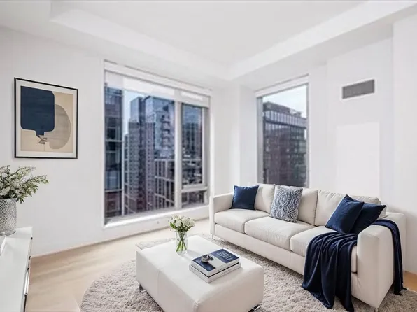 133 Seaport Blvd Unit 1719, Boston, MA 02210