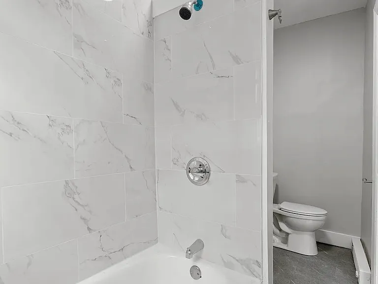 25 Whittier St #8 — Photo 2