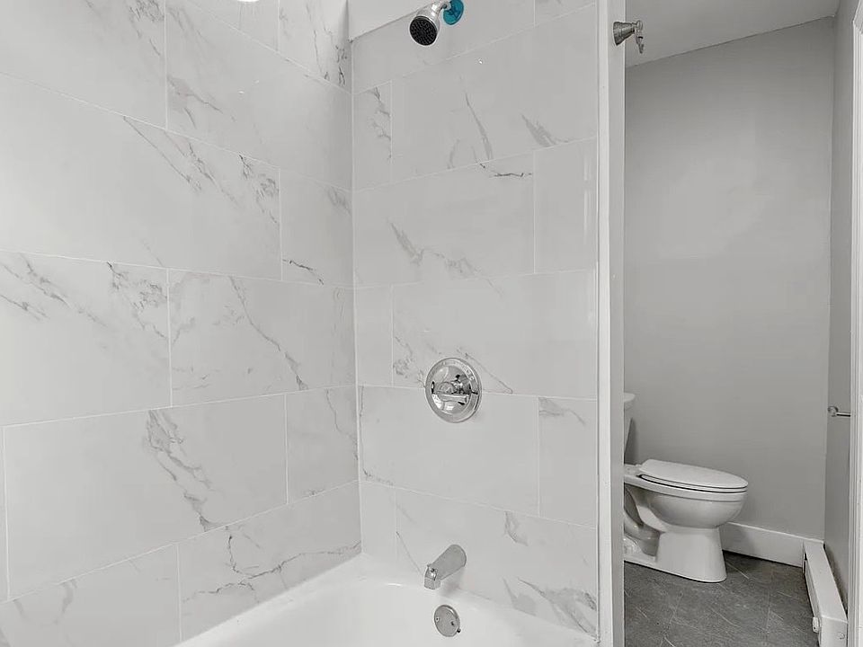 2nd image of 25 Whittier St APT 8