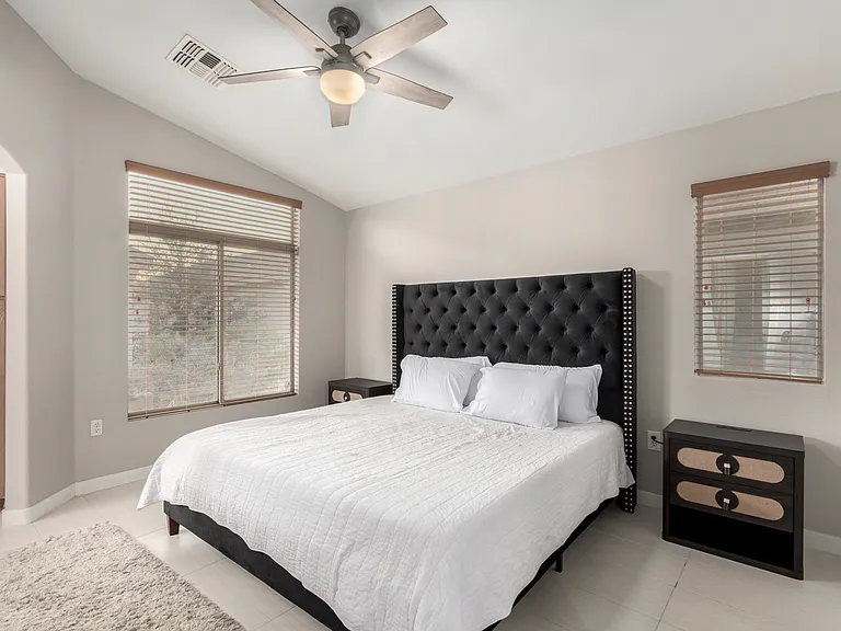 2402 E 5th St #1718 — Photo 38