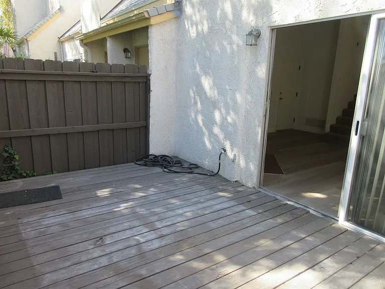 8865 Independence Ave #26 — Photo 5