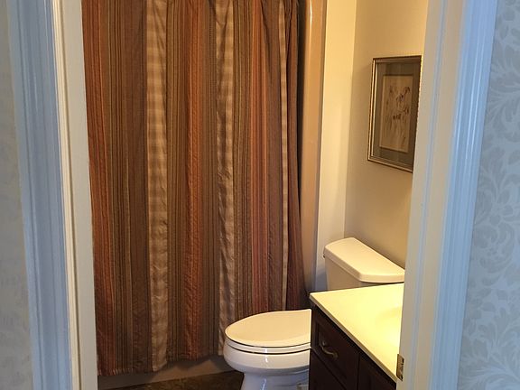 Downstairs full bath