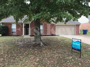 7800 Parkview Cir E, Southaven, MS 38671