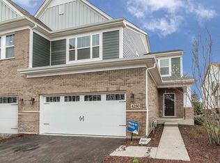 4251 Fiona Ln #702, Lisle, IL 60532