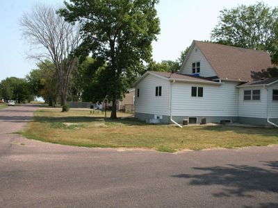 201 E 4th St, Mount Vernon, SD, 57363