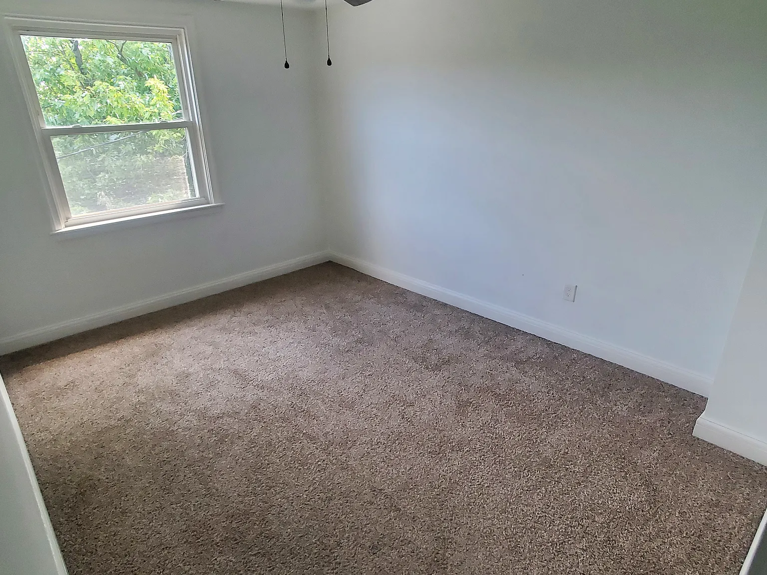 3 bed, 1800 sqft, $600 — Photo 4