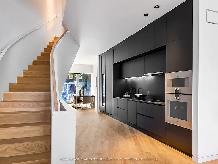 44 Foxley St — Photo 6