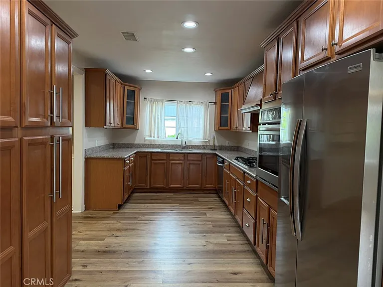 3082 Thurin Ave — Photo 11