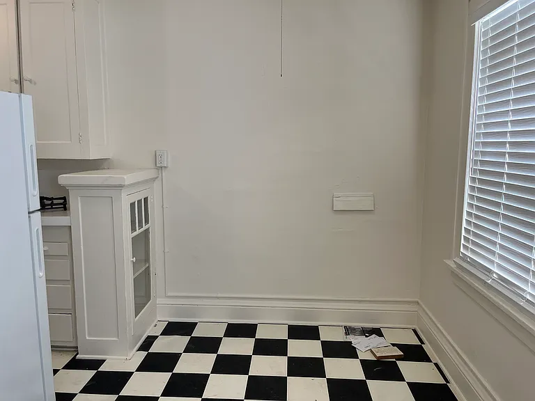 2455 NW Quimby St #A — Photo 12