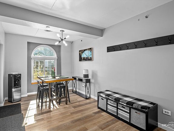 4th image of 2899 Heritage Dr APT 1B