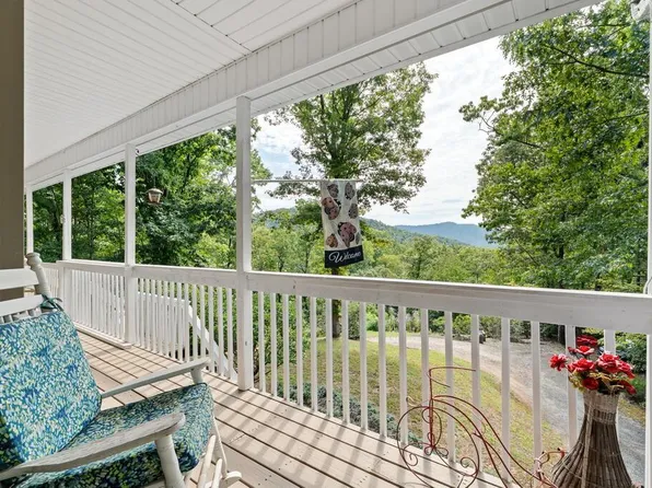 359 Matlock Hills Rd, Franklin, NC 28734