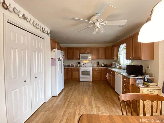 4th image of 2839 Northcrest Dr