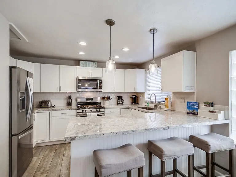 824 Island Ct #1 — Photo 29
