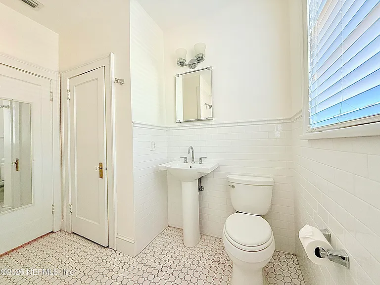 3110 Oak St #3 — Photo 4