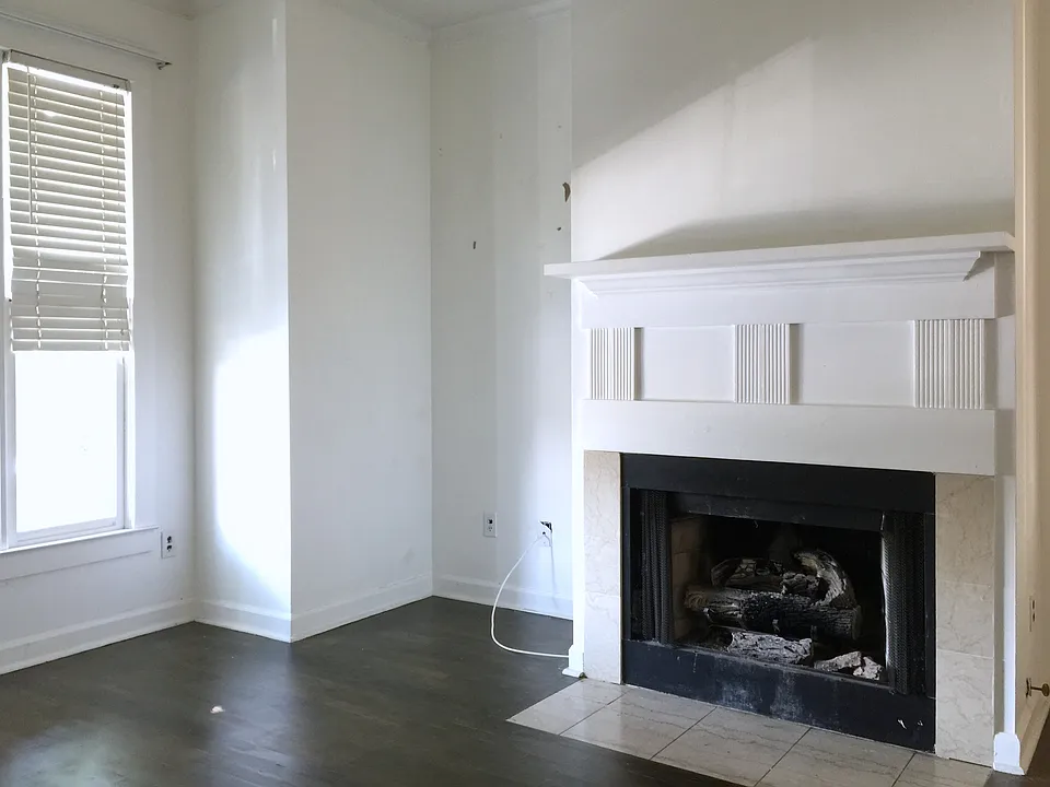 307 Grant St SE