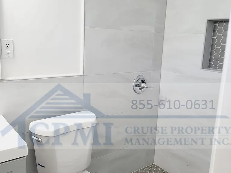 $995 Sec Dep Special With In Unit Laundry In Select Units In East Boca — Photo 18