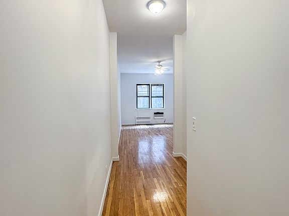 3rd image of 420 E 82nd St APT 1B