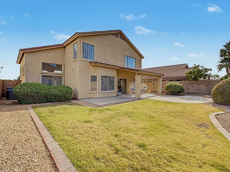 7464 W Potter Dr — Photo 25