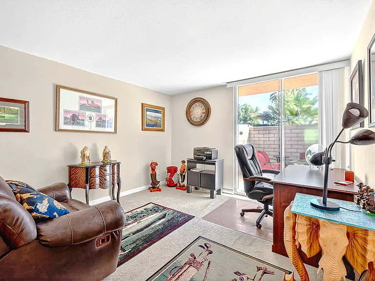 42505 Adams St #12 — Photo 11