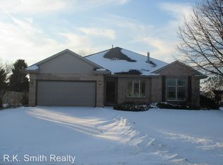 2537 N Wuthering Hills Dr, Janesville, WI 53546