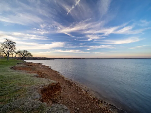 500 Waters Edge Dr APT 214, Lake Dallas, TX 75065
