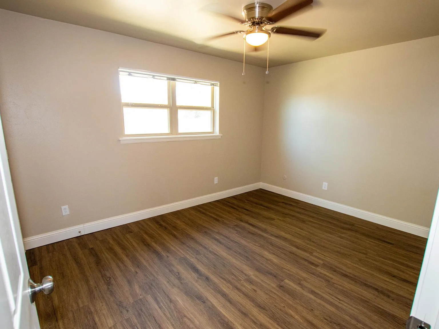 2 bed, 836 sqft, $750 — Photo 4